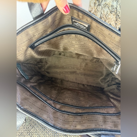 EUC Lauren Ralph Lauren Newbury Classic Black Leather Gorgeous Tote - Picture 15 of 16